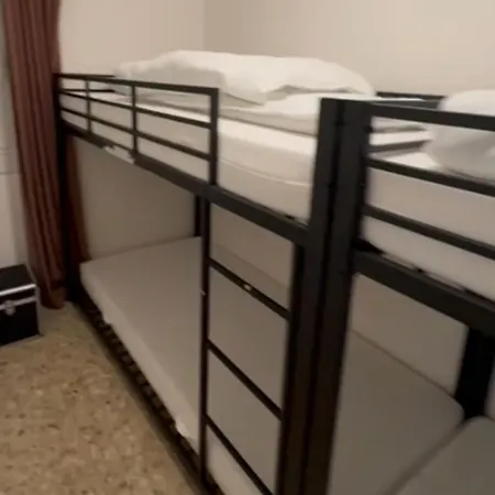 Seaside Bliss Modern Comfort With Sea View شقة بيبيوني